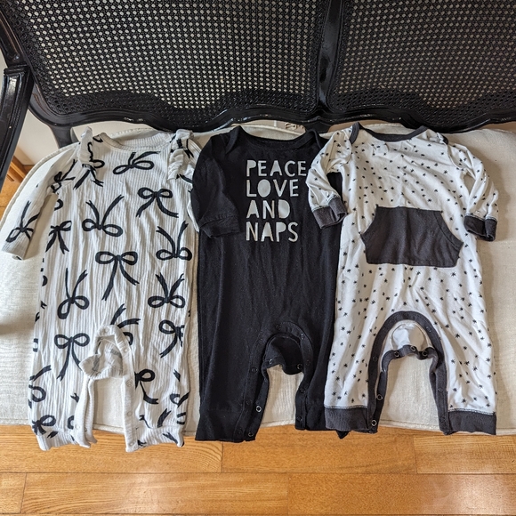 Cat & Jack Baby Girl 3-6M Cute Bows, Stars,+ Black & White Fall Rompers Bundle - Picture 1 of 10